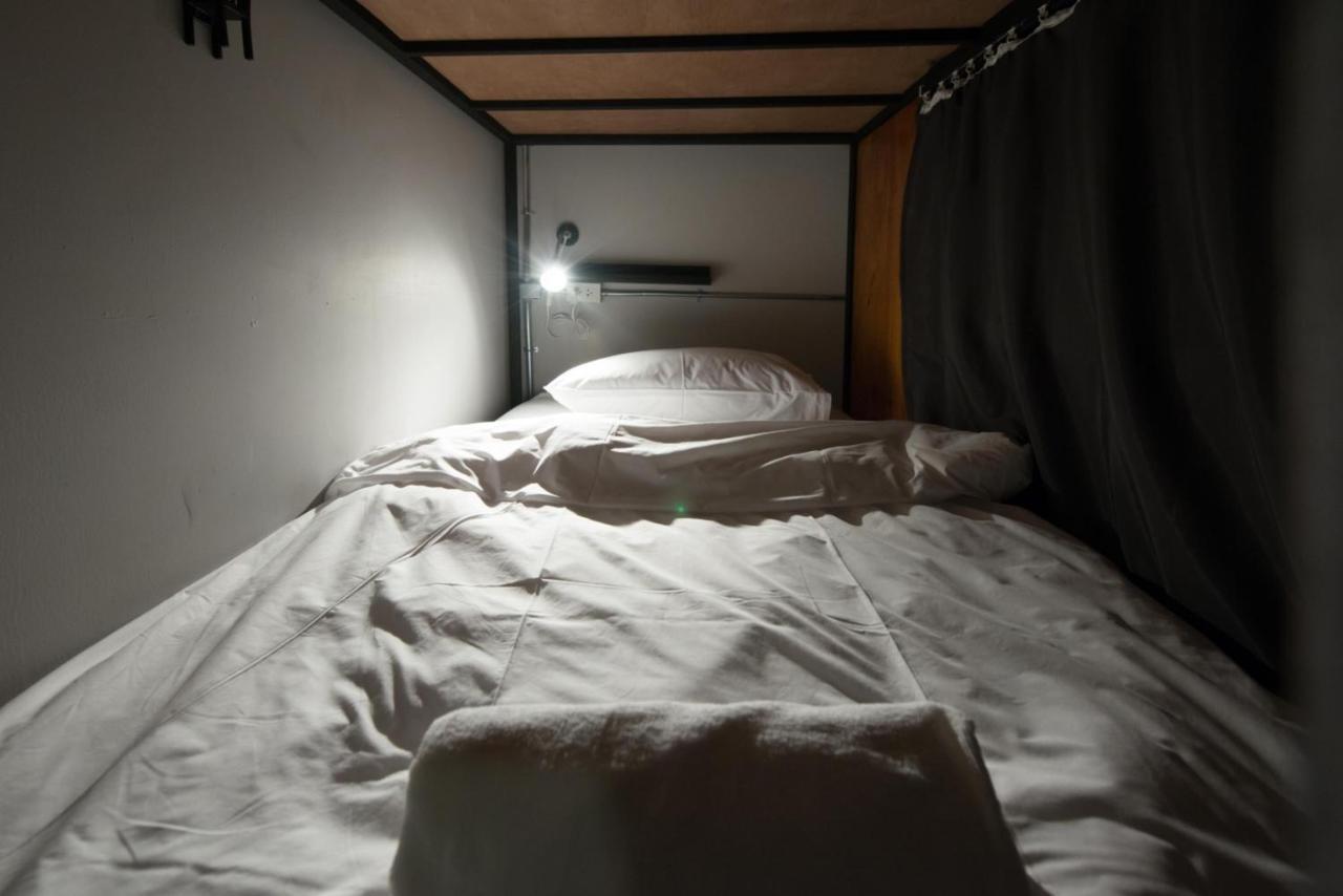 4Share Hostel (Adults Only) Bangkok Zewnętrze zdjęcie